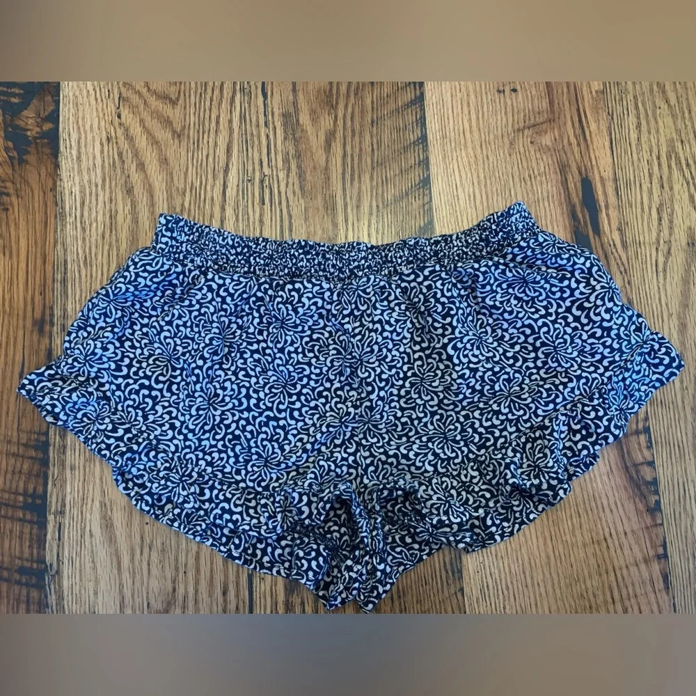 Volcom shortie shorts